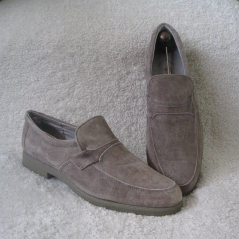 Dunes Gray Suede Loafers